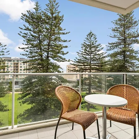 Belle Escapes - Lazy Days On Colley Terrace Apartment Glenelg Exterior photo