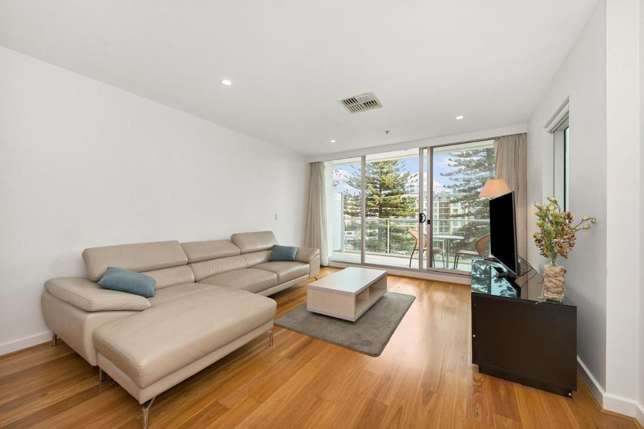 Belle Escapes - Lazy Days On Colley Terrace Glenelg